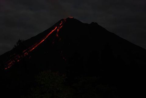Arenal Volcano Eruption Journal - May 3rd, Observatory Lodge View