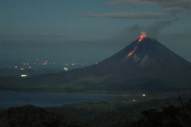 Arenal Eruption Photos May 22, 2005