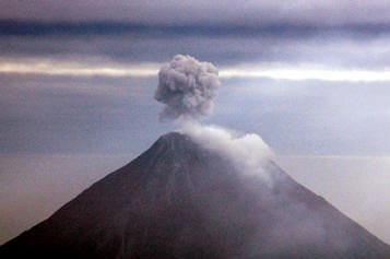 Arenal Volcano Eruption - October, 2005