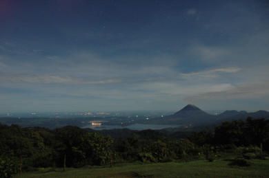 Arenal Eruption Photos June 22, 2005