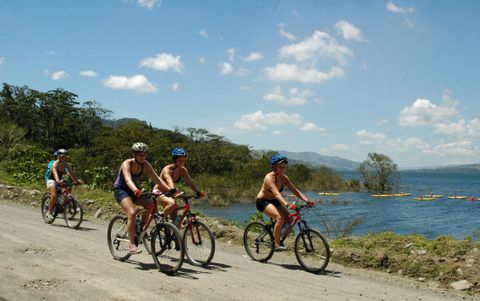 Kayaking & Biking Lake Arenal