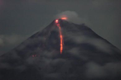 Arenal Eruption Photos May 22, 2005