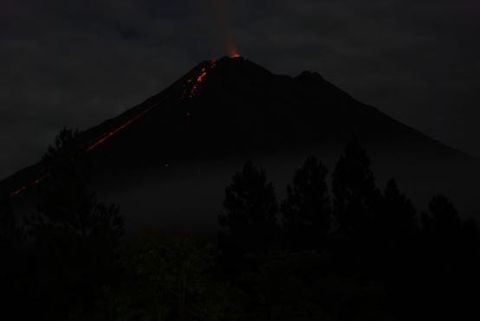 Arenal Volcano Eruption Journal - May 3rd, Observatory Lodge View