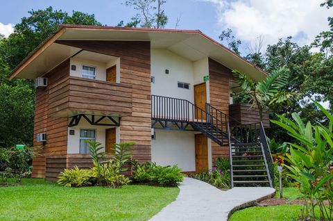 Eco Arenal Hotel