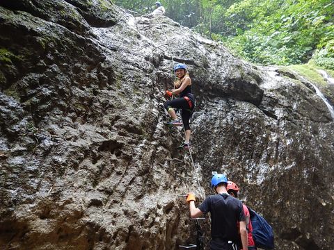 Waterfall Rappelling And Rafting Combo