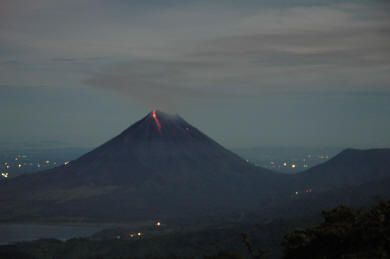 Arenal Eruption Photos June 22, 2005