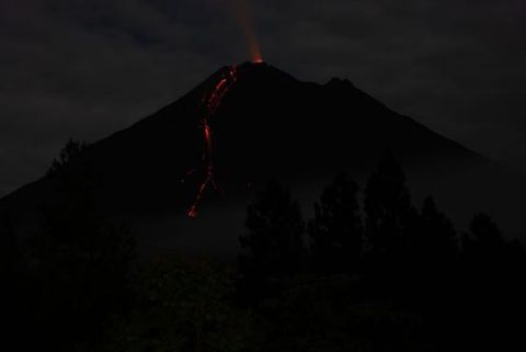 Arenal Volcano Eruption Journal - May 3rd, Observatory Lodge View