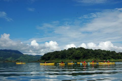 Kayaking Lake Arenal