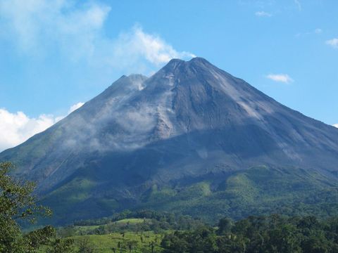 Arenal Volcano Guided Tour