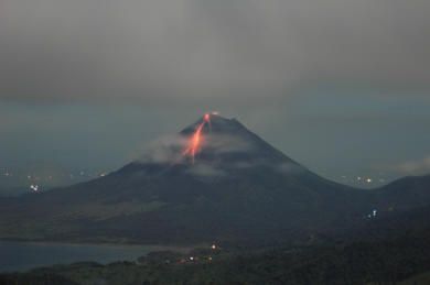 Arenal Eruption Photos May 22, 2005